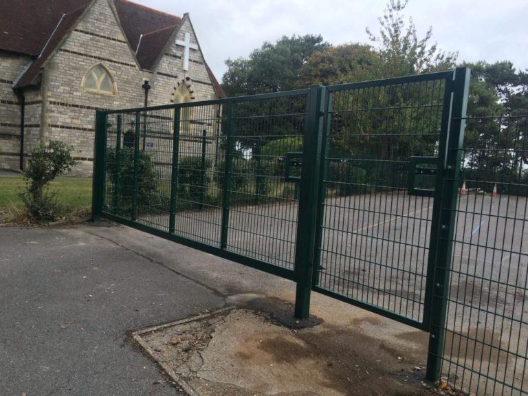 Fencing Poole Dorset Fencing Contractors Poole Fencing Bournemouth